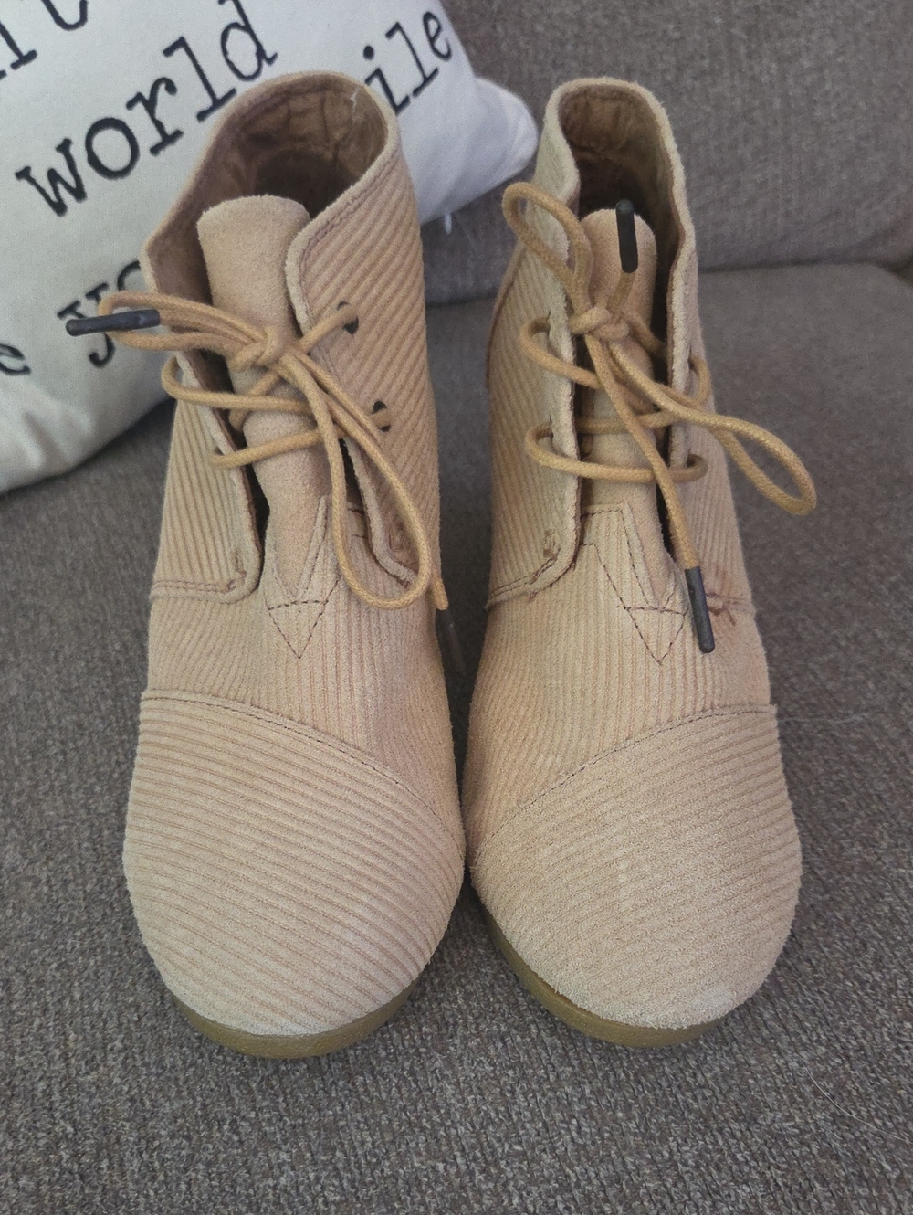 TOMS Desert Wedge Corduroy Bootie Beige Sz 10